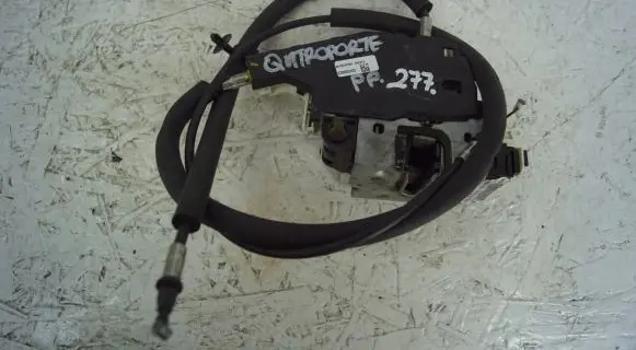 Maserati Quattroporte Front door lock 670003103