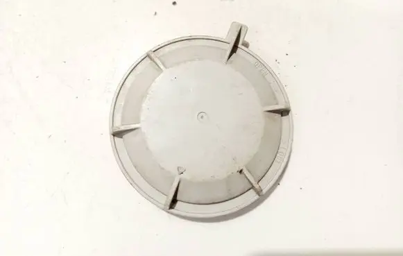 Toyota Avensis T270 Headlight/headlamp dust cover 