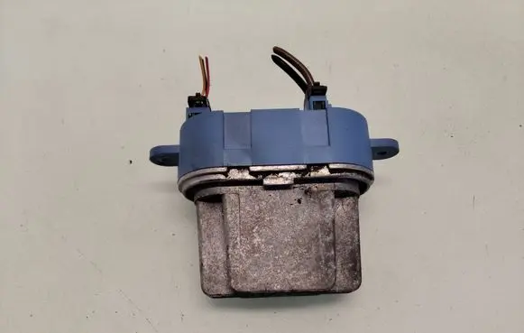 Porsche Cayenne (9PA) Heater blower motor/fan resistor 7L0907521