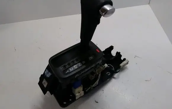 Nissan Almera N16 Gear shifter/selector