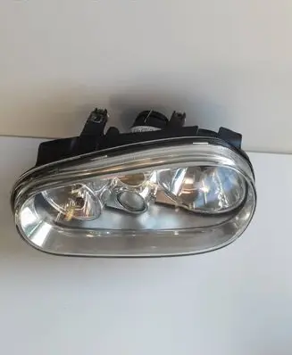 Volkswagen Golf IV Headlight/headlamp 086749