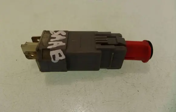 Clutch pedal sensor