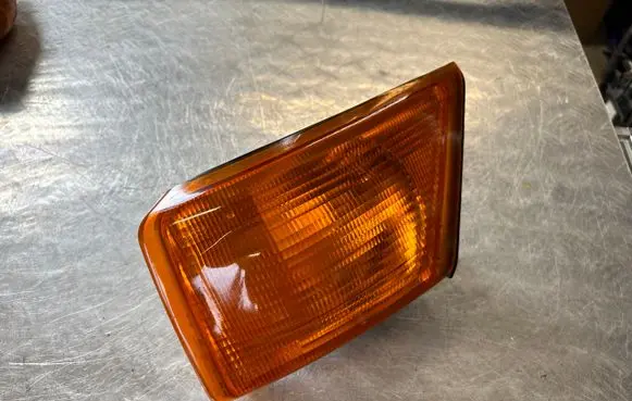 Iveco Daily 3rd gen Front indicator light 500320426 1315106148