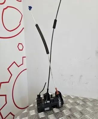 Opel Zafira A Rear door lock 24414134