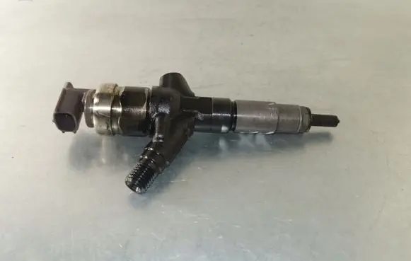 Subaru XV Fuel injector 16613AA030