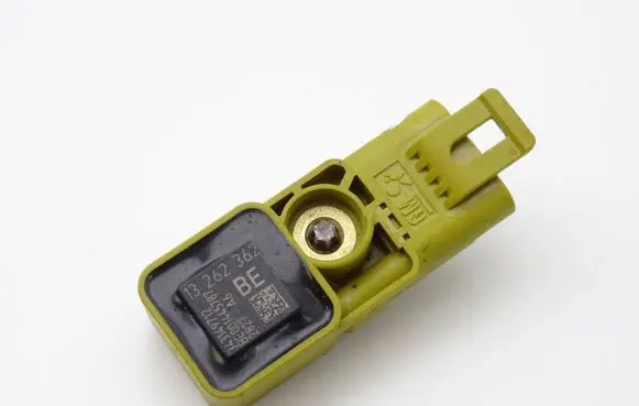 Opel Corsa D Airbag deployment crash/impact sensor 13262362
