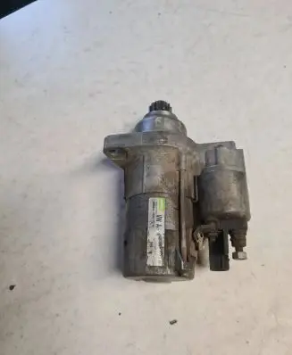 Volkswagen Golf V Starter motor 028911023N D7GS10 0602060574
