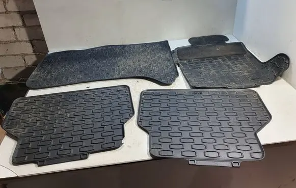 BMW 5 E60 E61 Car floor mat set 51470429218 51470429216