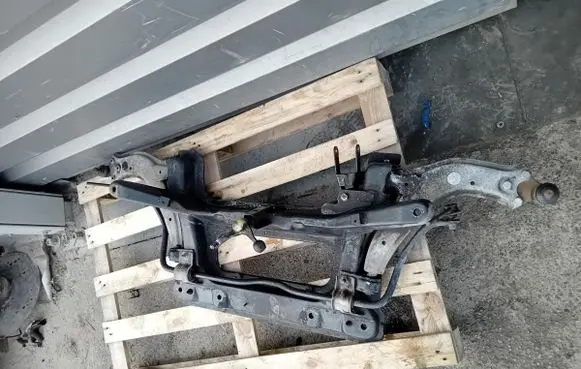 Peugeot 306 Front subframe