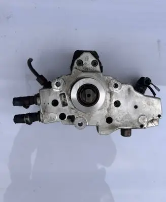 Mercedes-Benz Vito Viano W639 Fuel injection high pressure pump A6460700101