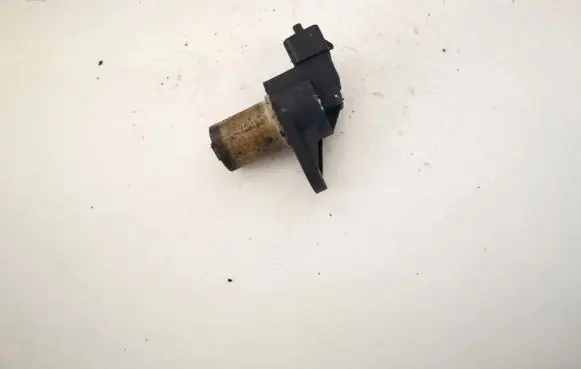 Mercedes-Benz ML W164 Camshaft position sensor a0031539728