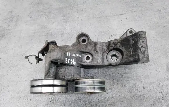 Opel Astra H Generator/alternator bracket 2370021897264512