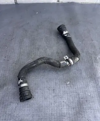 Audi Q5 SQ5 Engine coolant pipe/hose 8R0121086A