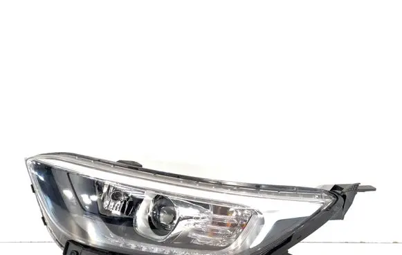 KIA Rio Headlight/headlamp 92101H8