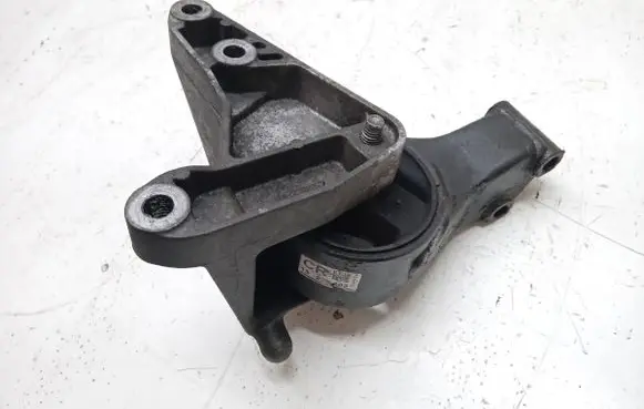 Opel Insignia A Gearbox mounting bracket 13228303