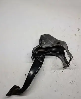 Hyundai i30 Brake pedal 328003X300