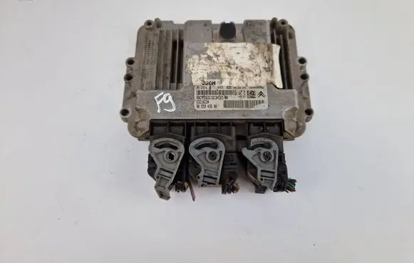 Peugeot 307 Engine control unit/module 9655943580 0281011863