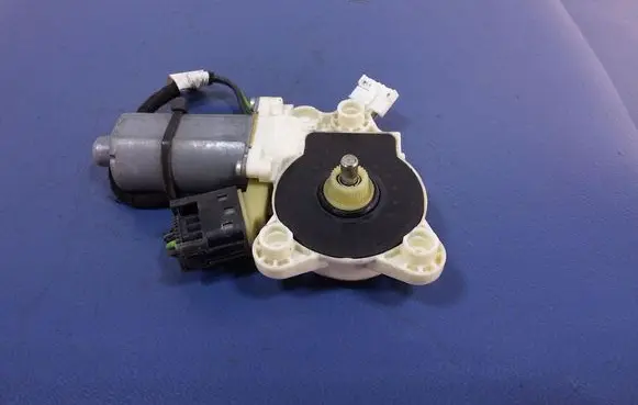 Mercedes-Benz E W211 Front door window regulator with motor A2118202942