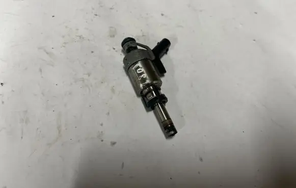 Audi A3 S3 8V Fuel injector 06G906036S