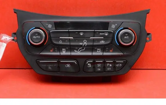 Ford Grand C-MAX Climate control unit HM5T18C612BB