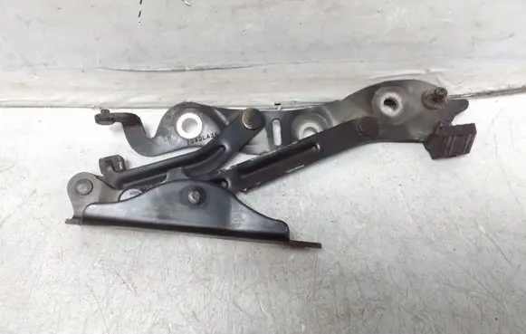 Volvo S60 Tailgate/trunk/boot hinge 3064908 238DLA3E 190ACD3E