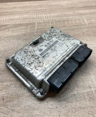 Skoda Octavia Mk1 (1U) Engine control unit/module ECU 038906012H 0281010129