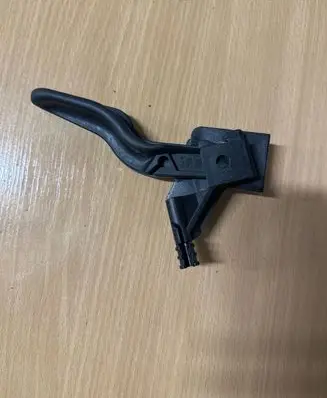 Opel Astra H Engine bonnet (hood) release handle 218186591