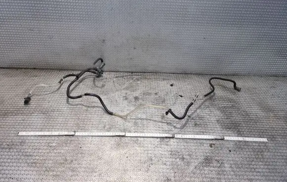 Opel Vivaro Fuel line pipe