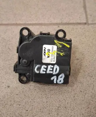 KIA Ceed Air flap motor/actuator D332CK8AA04