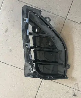 Volkswagen ID.4 Dash center air vent grill 11K807819