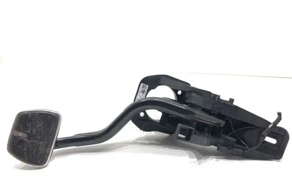 BMW 5 G30 G31 G38 Pedal assembly 6874273