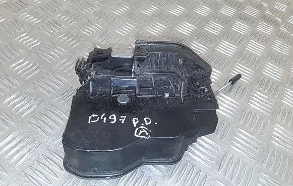 BMW 1 F20 F21 Front door lock A053702
