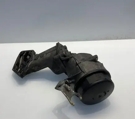 Mercedes-Benz S W221 Oil filter mounting bracket A6421800010 6421800010