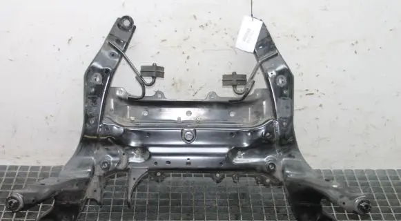 BMW 1 F40 Front subframe 6872729