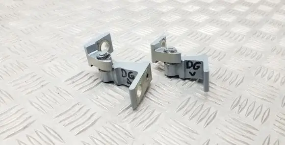 Skoda Superb B6 (3T) Rear door hinge set 8K0831402A 5N0831402