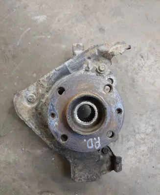 Fiat Idea Front wheel hub spindle knuckle
