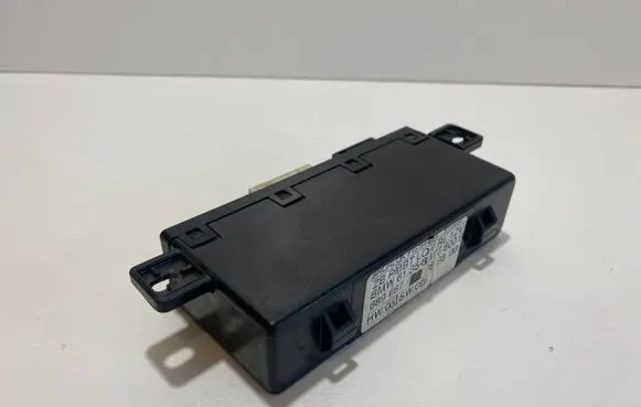 BMW 5 E39 Door control unit/module 8377600