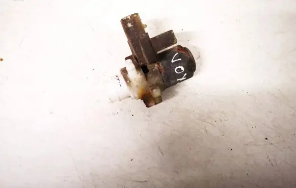 Chrysler Voyager Windscreen/windshield washer pump