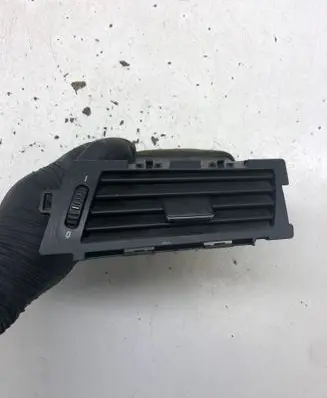 BMW 5 E60 E61 Dashboard side air vent grill/cover trim 6910732 64226910732