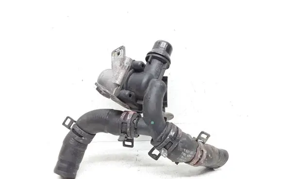 Mercedes-Benz E W212 Coolant heater control valve A6512000231 A651203218 A6512032382