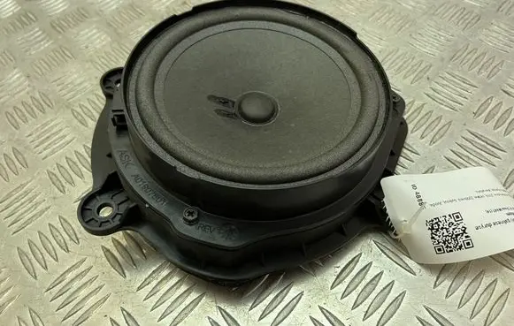 Mercedes-Benz V Class W447 Rear door speaker A4478271160