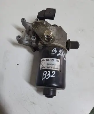 Mercedes-Benz B W245 Front wiper linkage and motor 405127 3267A