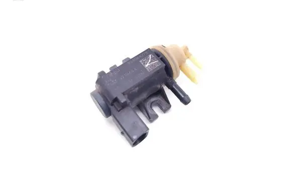 Volkswagen PASSAT B8 Vacuum valve 1K0906627B CG34011464A