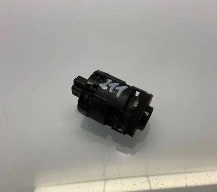 Mercedes-Benz E W211 Interior temperature sensor 2118300272 A2118300272