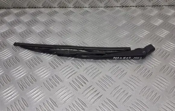 Ford Mondeo Mk III Front wiper blade arm 1S7117526NB