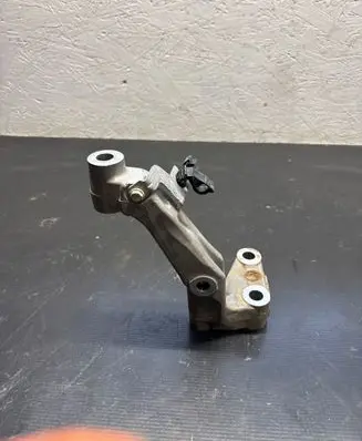 Peugeot 3008 II Front subframe S0423B