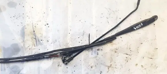 Toyota Aygo AB10 Front wiper blade arm