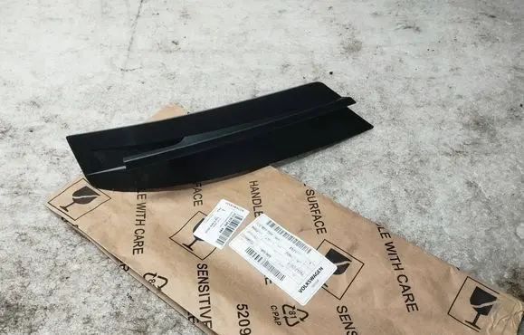 Volkswagen Crafter Front bumper lower grill 7C0807245 9558