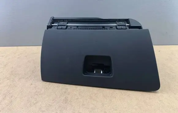 BMW 3 E90 E91 Glove box 7075477 51169110539 9110539