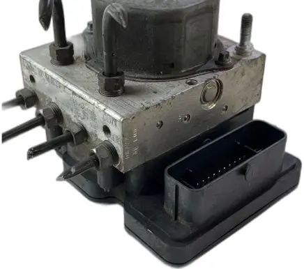 Renault Clio IV Master brake cylinder 476608644R 0265243365 0265956285